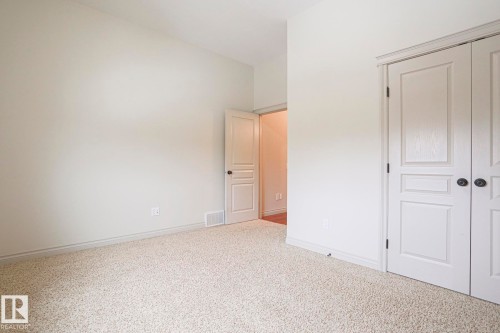 21 Willow Way, Stony Plain, AB - Indoor Photo Showing Other Room