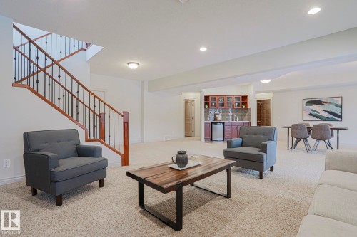 21 Willow Way, Stony Plain, AB - Indoor Photo Showing Living Room