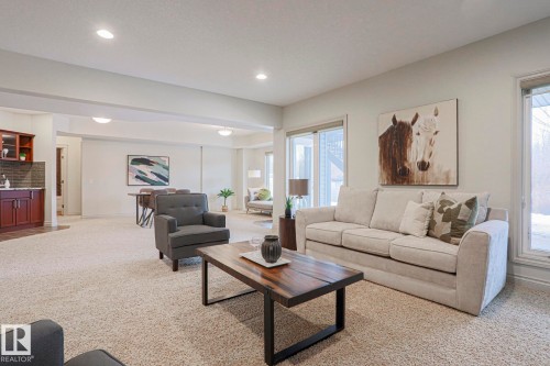 21 Willow Way, Stony Plain, AB - Indoor Photo Showing Living Room