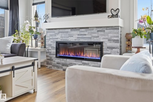 16 Redwing Wynd, St. Albert, AB - Indoor Photo Showing Living Room With Fireplace