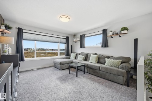 16 Redwing Wynd, St. Albert, AB - Indoor Photo Showing Living Room
