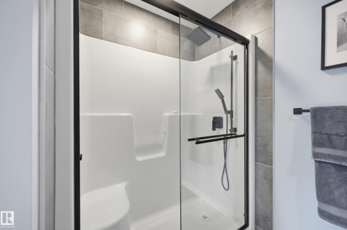 16 Redwing Wynd, St. Albert, AB - Indoor Photo Showing Bathroom