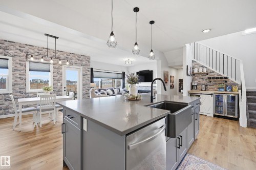 16 Redwing Wynd, St. Albert, AB - Indoor Photo Showing Kitchen With Upgraded Kitchen