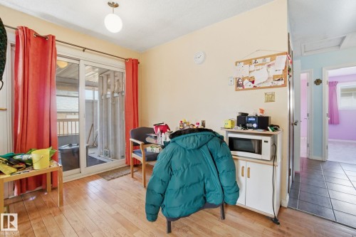 Kitchen dining area - 82 Windermere Drive, Spruce Grove, AB - Indoor