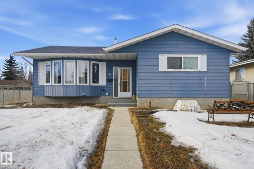 82 Windermere Drive  Spruce Grove, AB T7X 1N7