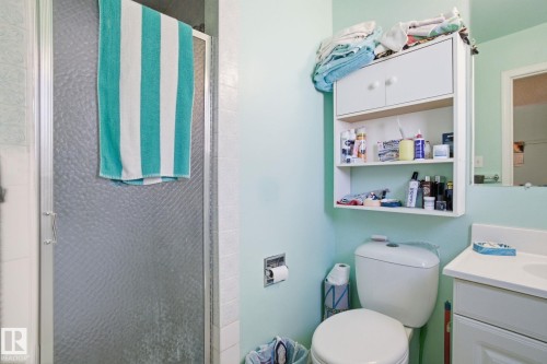 82 Windermere Drive, Spruce Grove, AB - Indoor Photo Showing Bathroom