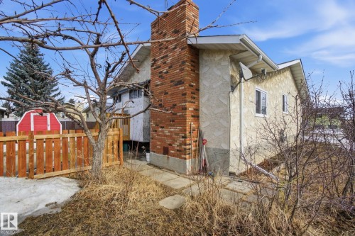Yard with garden shed - 82 Windermere Drive, Spruce Grove, AB - Outdoor