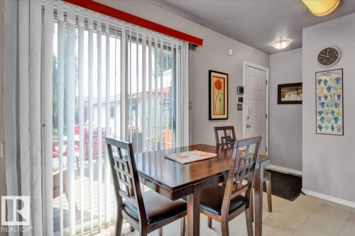 3523 18A Avenue, Edmonton, AB - Indoor Photo Showing Dining Room