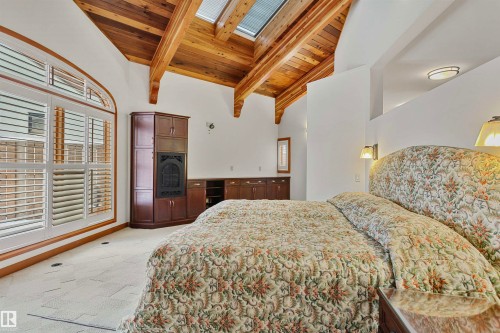 12 Wellington Crescent, Edmonton, AB - Indoor Photo Showing Bedroom