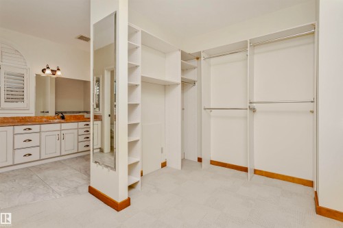 12 Wellington Crescent, Edmonton, AB - Indoor