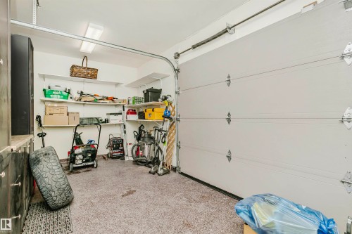 12 Wellington Crescent, Edmonton, AB - Indoor Photo Showing Garage