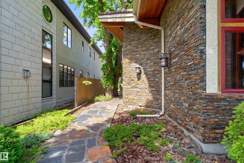 12 Wellington Crescent, Edmonton, AB - Outdoor With Exterior