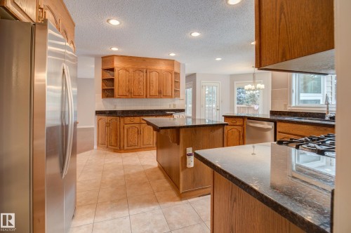 237 Bulyea Road, Edmonton, AB - Indoor Photo Showing Kitchen