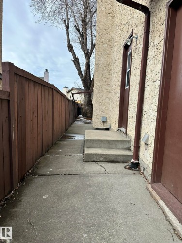 9928 181 Street, Edmonton, AB - Outdoor