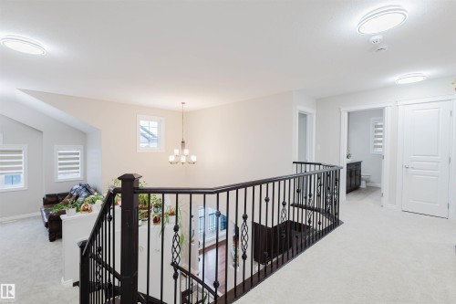 3920 Ginsburg Crescent, Edmonton, AB - Indoor Photo Showing Other Room