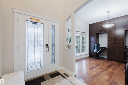 3920 Ginsburg Crescent, Edmonton, AB - Indoor Photo Showing Other Room