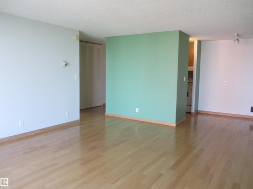 1007 11307 99 Avenue, Edmonton, AB - Indoor Photo Showing Other Room