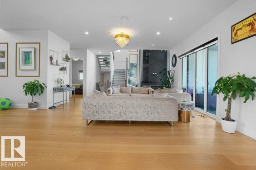 5104 Woolsey Link, Edmonton, AB - Indoor Photo Showing Living Room