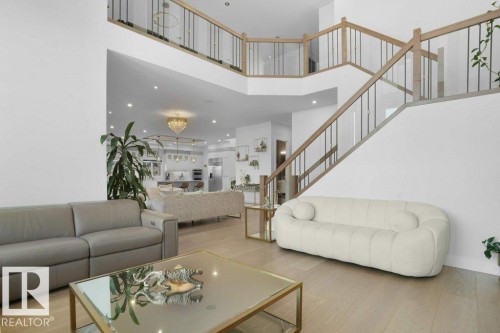 5104 Woolsey Link, Edmonton, AB - Indoor Photo Showing Living Room
