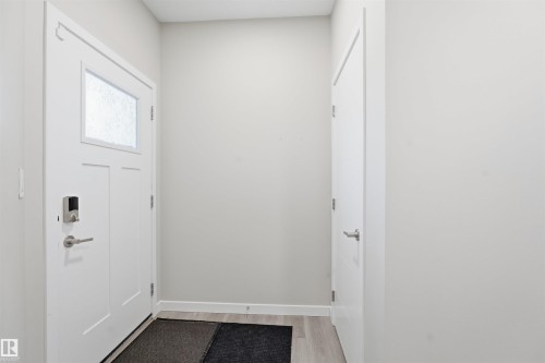 4339 Hawthorn Landing Landing, Edmonton, AB - Indoor Photo Showing Other Room