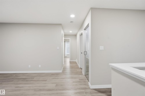 4339 Hawthorn Landing Landing, Edmonton, AB - Indoor Photo Showing Other Room
