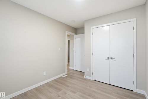 4339 Hawthorn Landing Landing, Edmonton, AB - Indoor Photo Showing Other Room
