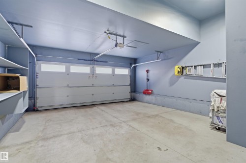 4339 Hawthorn Landing Landing, Edmonton, AB - Indoor Photo Showing Garage
