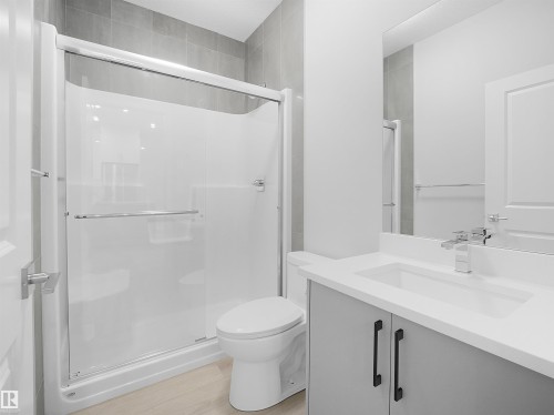 3272 Dallas Schmidt Drive, Edmonton, AB - Indoor Photo Showing Bathroom
