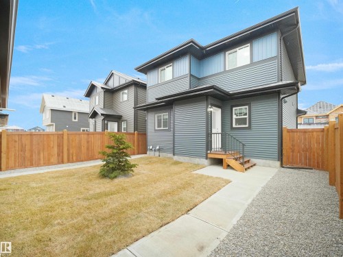 3272 Dallas Schmidt Drive, Edmonton, AB - Outdoor
