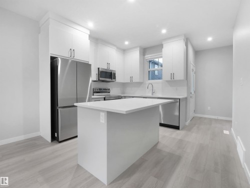 3331 Roy Brown Way, Edmonton, AB - Indoor Photo Showing Kitchen With Upgraded Kitchen