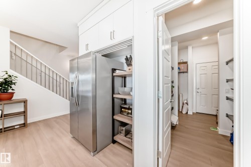 17532 49 Street, Edmonton, AB - Indoor Photo Showing Other Room