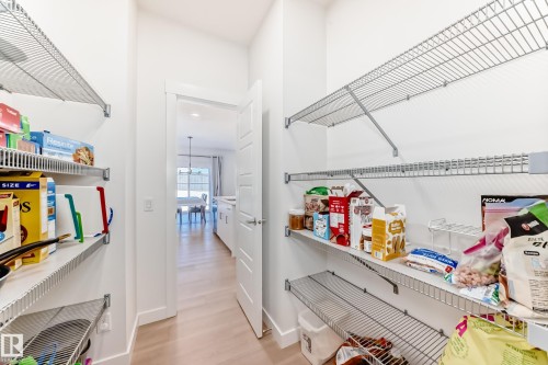 17532 49 Street, Edmonton, AB - Indoor Photo Showing Other Room