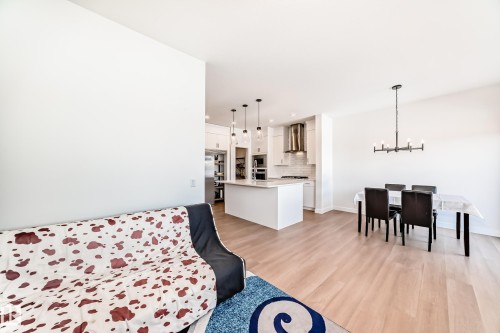 17532 49 Street, Edmonton, AB - Indoor