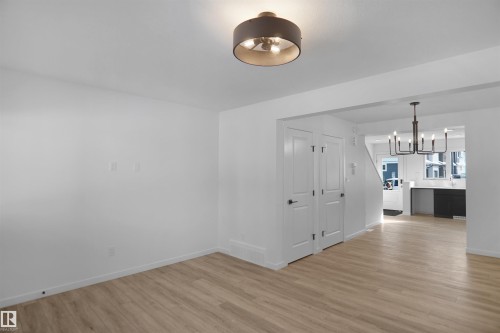 95 1430 Aster Way, Edmonton, AB - Indoor Photo Showing Other Room