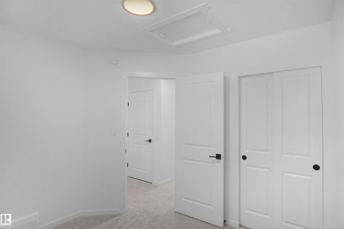 95 1430 Aster Way, Edmonton, AB - Indoor Photo Showing Other Room