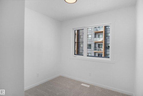 95 1430 Aster Way, Edmonton, AB - Indoor Photo Showing Other Room