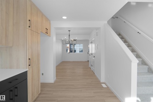 95 1430 Aster Way, Edmonton, AB - Indoor Photo Showing Other Room