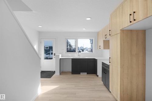 95 1430 Aster Way, Edmonton, AB - Indoor