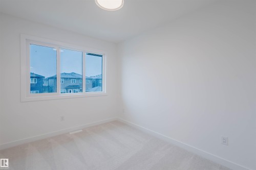 2108 Crossbill Lane, Edmonton, AB - Indoor Photo Showing Other Room