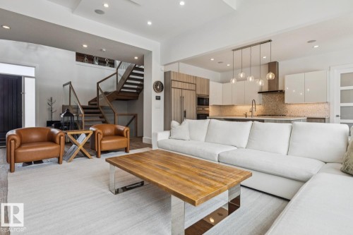 3631 Westcliff Way, Edmonton, AB - Indoor Photo Showing Living Room