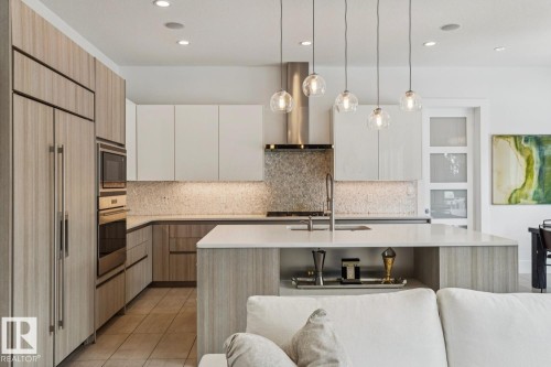 3631 Westcliff Way, Edmonton, AB - Indoor Photo Showing Kitchen With Upgraded Kitchen