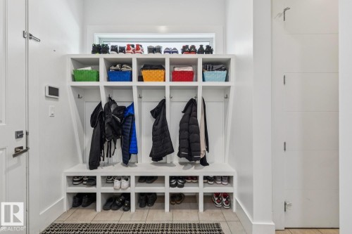 3631 Westcliff Way, Edmonton, AB - Indoor