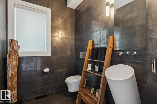 3631 Westcliff Way, Edmonton, AB - Indoor Photo Showing Bathroom