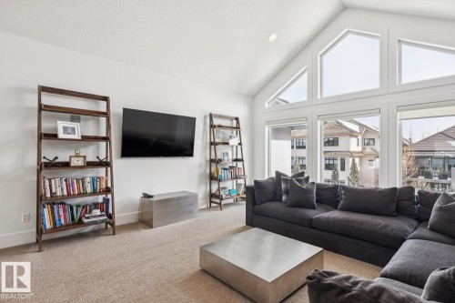 3631 Westcliff Way, Edmonton, AB - Indoor Photo Showing Living Room