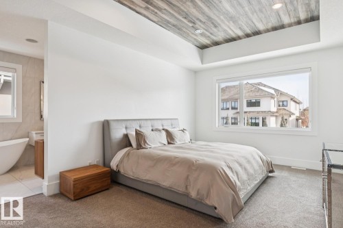 3631 Westcliff Way, Edmonton, AB - Indoor Photo Showing Bedroom
