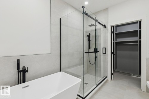 3529 42 Avenue, Beaumont, AB - Indoor Photo Showing Bathroom