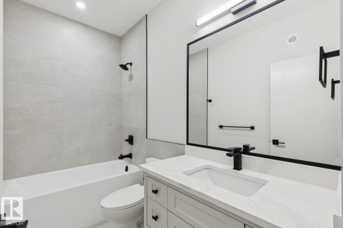 3529 42 Avenue, Beaumont, AB - Indoor Photo Showing Bathroom
