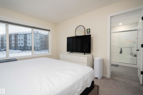 1487 Plum Circle Circle, Edmonton, AB - Indoor Photo Showing Bedroom