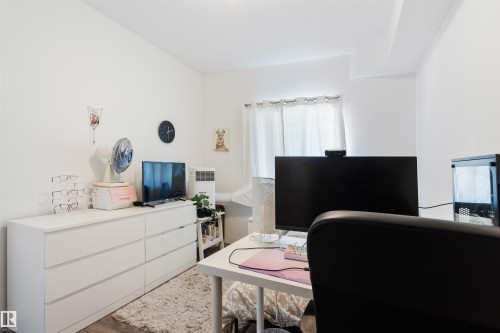 101 8931 156 Street, Edmonton, AB - Indoor