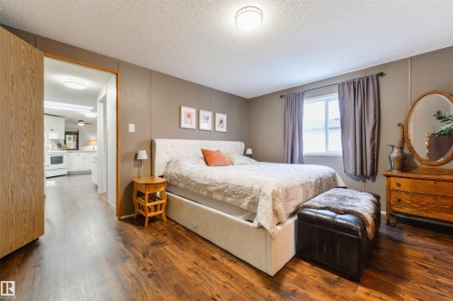 172 3400 48 Street, Stony Plain, AB - Indoor Photo Showing Bedroom